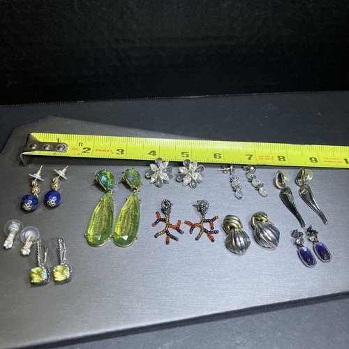 Large Lot Of Earrings - 10 Pairs - Fashion Jewelry Multiple Designs - Picture 6 of 6
