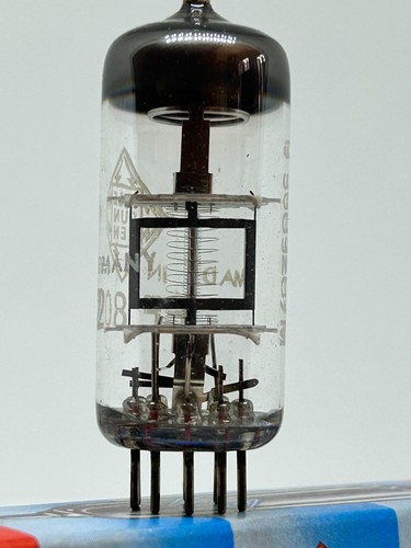 EF802 Telefunken Diamond Bottom NOS NIB (~EF800) Microphone Low Noise Pentode - Picture 6 of 17