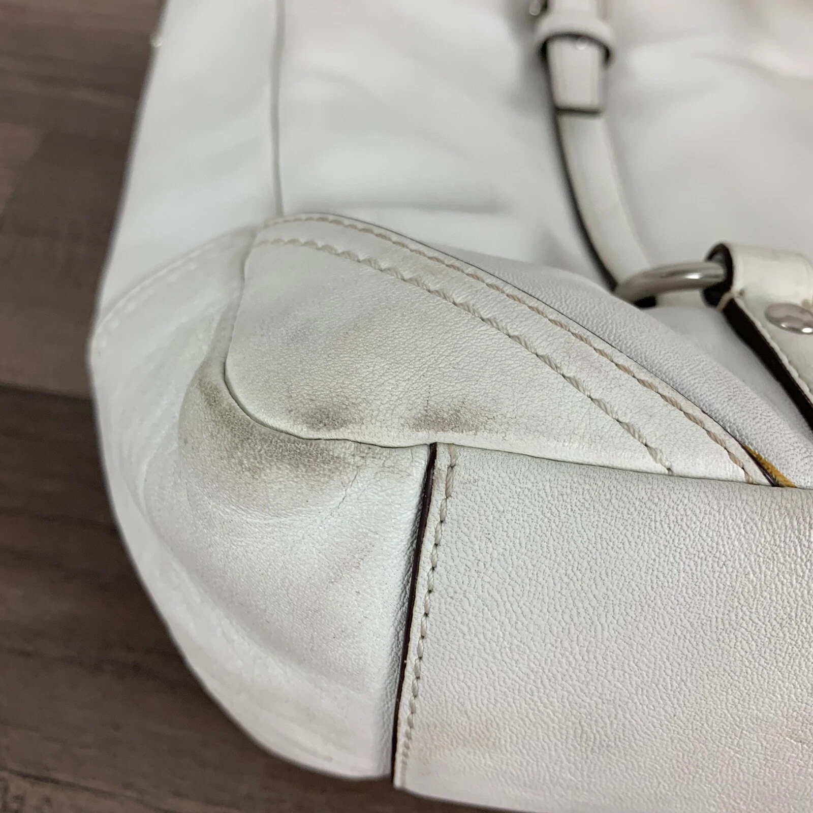 Borsa Coach F11525 Gallery in pelle bianca o guscio d'uovo