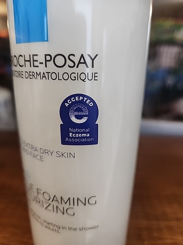 La Roche Posay Lipikar AP+ Gentle Foaming Moisturizing Wash 400ml 13.52 oz - Picture 6 of 8