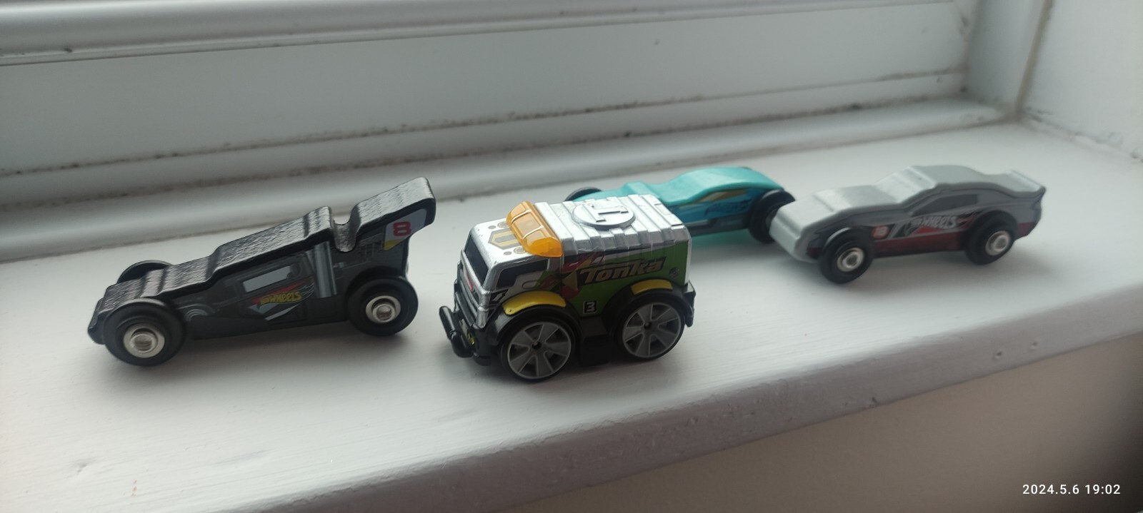 Picture 3 of 4