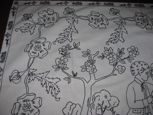 Omas Wandbehang-Handarbeit-Stickerei-Pärchen-Tiere-Kommodendecke-Tischdecke - Bild 4 von 9
