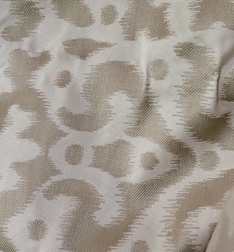 Woven Ikat Damask/Fabric / Drapery/Upholstery/Home Decor/Bag Making /crafts/3 Yd - Image 3 of 3