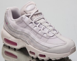 Nike Air Max 95 SE Womens Vast Grey Sneakers Casual Nike Air Max 95 SE Womens Vast Grey Sneakers Casual