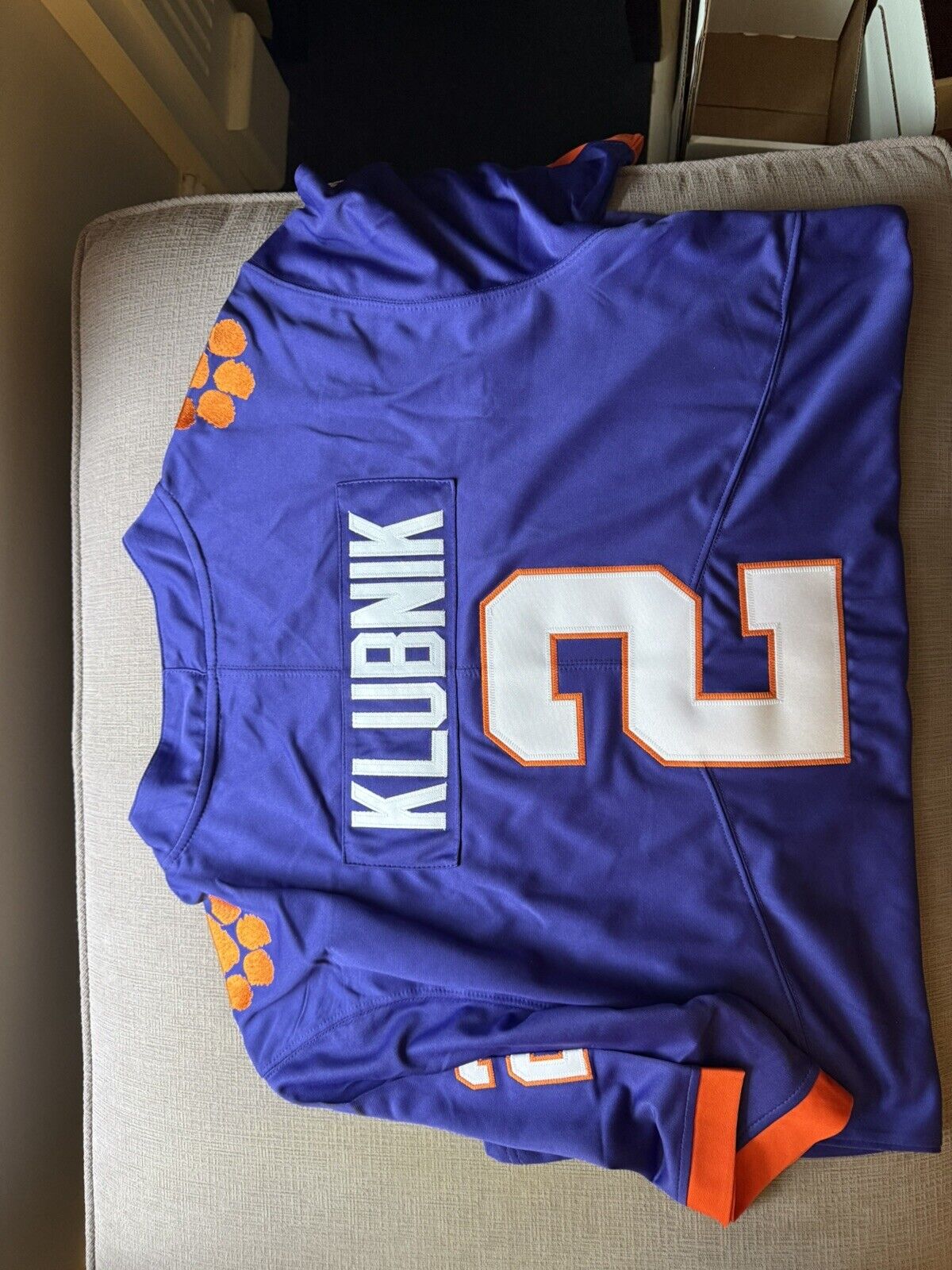 Picture 1 of 2