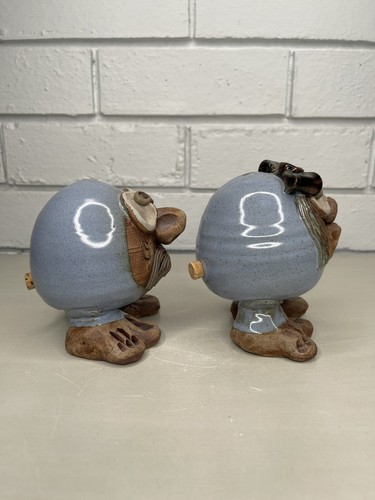 VTG Australian Studio Pottery Large Salt & Pepper Shakers Yowie Aussie Bigfoot - Picture 2 of 11