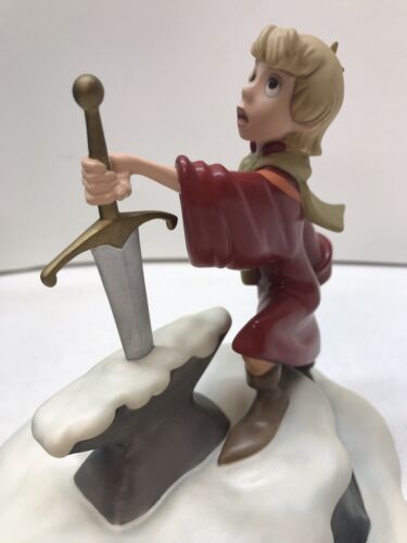 WDCC Disney The Sword in the Stone Wart Arthur Seizing Destiny Box & COA 1236559 - Picture 8 of 12