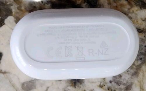 Samsung Galaxy Buds+ Charging Case Only, White, SM-R175/EP-QR175 - Picture 2 of 3