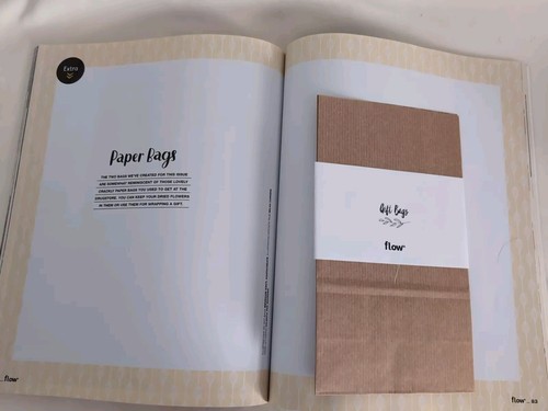 FLOW magazine Issue Dec/Jan 2020 Paper Lovers Art Design Craft Illustration #33 - Picture 4 of 17