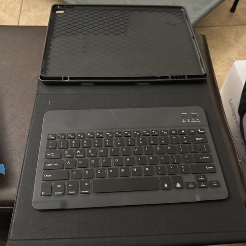 Keyboard Case - 2017/2015 iPad Pro 12.9 inch (Old Model) 1st & 2nd Gen Case, ... - Picture 2 of 3