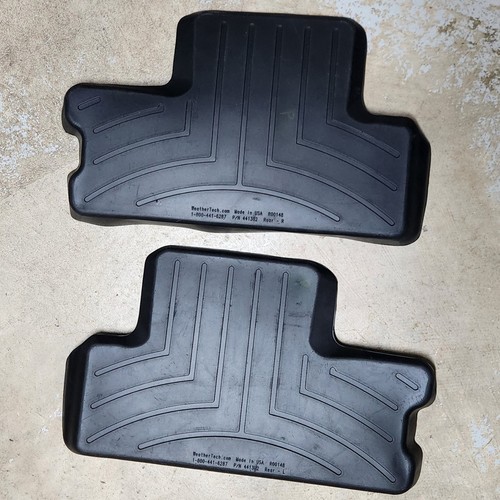 Par de alfombrillas traseras e izquierda derecha WeatherTech 441362 R00184 negras - Imagen 2 de 3