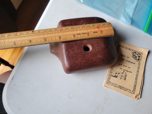 Vtg Carved Pterocarpus sant Wood Doppia Ocarina Double Alto Ocarina Whistle+book - Picture 6 of 8