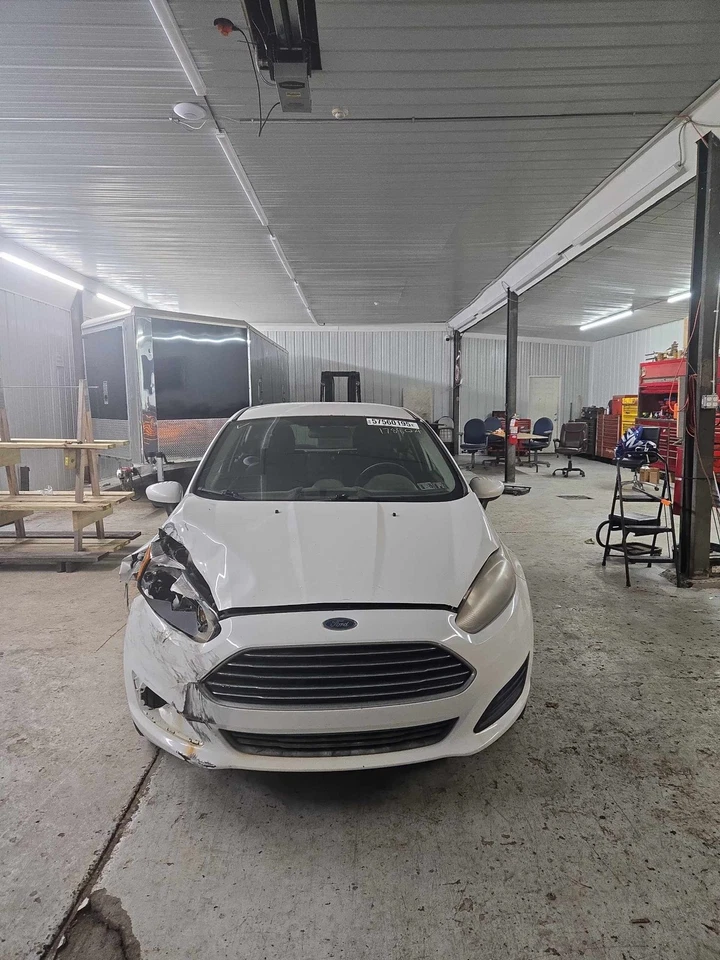 Used Rear Left Exterior Door Handle fits: 2015 Ford Fiesta door handle assembly Foto 4 de 4