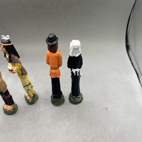 Vintage Set Of 4 Slender Pilgrim & Native Americans Thanksgiving Fall Figurines - Picture 10 of 14