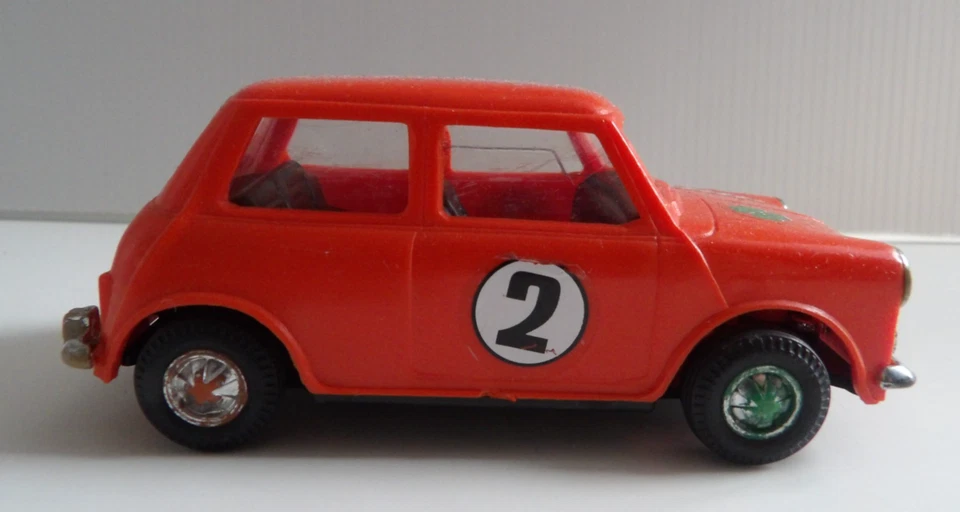 1/38 GOZAN / Espagne MINI 1000 n°2 rouge sans boite - Photo 2/4