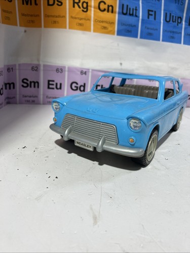 Vintage Harry Potter Weasley’s Flying Car Ford Anglia Mattel toy 15 x 7 inch - Picture 2 of 13