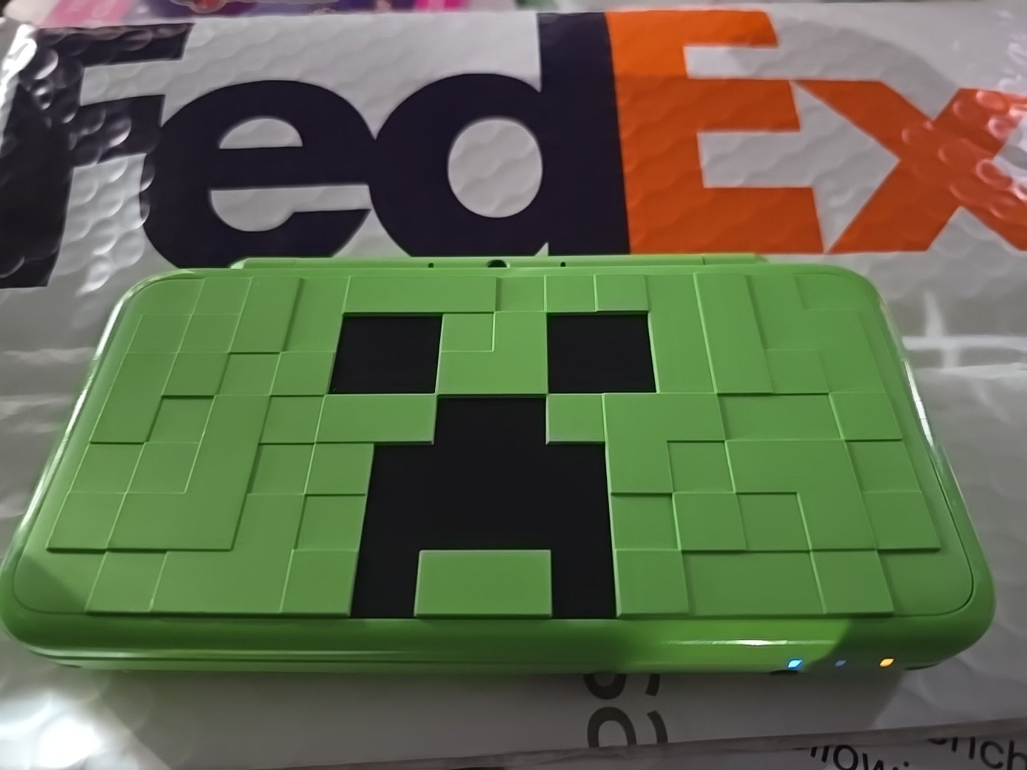 New Nintendo 2DS XL LL Minecraft Creeper Edition Console New Nintendo 2DS XL LL Minecraft Creeper Edition Console