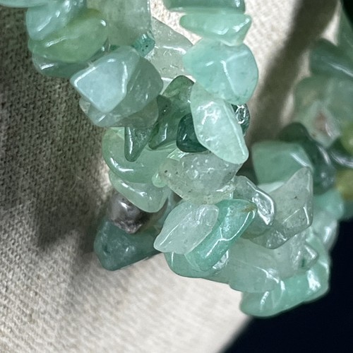 Green Jade Quartz Chip Nugget Choker Necklace Silver Tone Accents Leather Cord - Picture 8 of 9