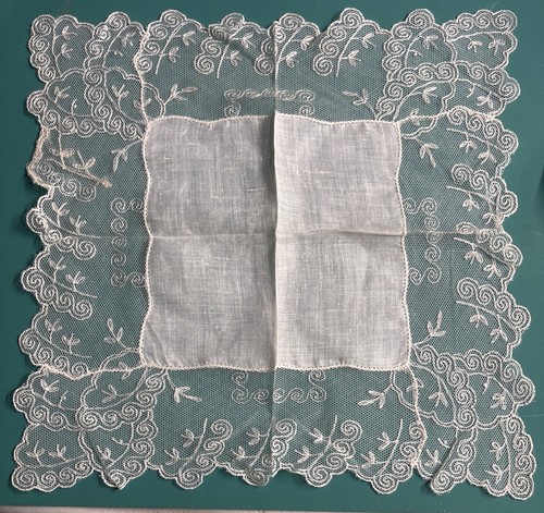 Vintage viktorianisches edwardianisches Baumwolltaschentuch elfenbeinfarben handgefertigt Spitzenkanten Hochzeit - Bild 1 von 3