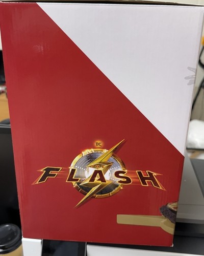 DC Direct Mcfarlane Toys "The Flash" Resin Statue - Bild 5 von 6