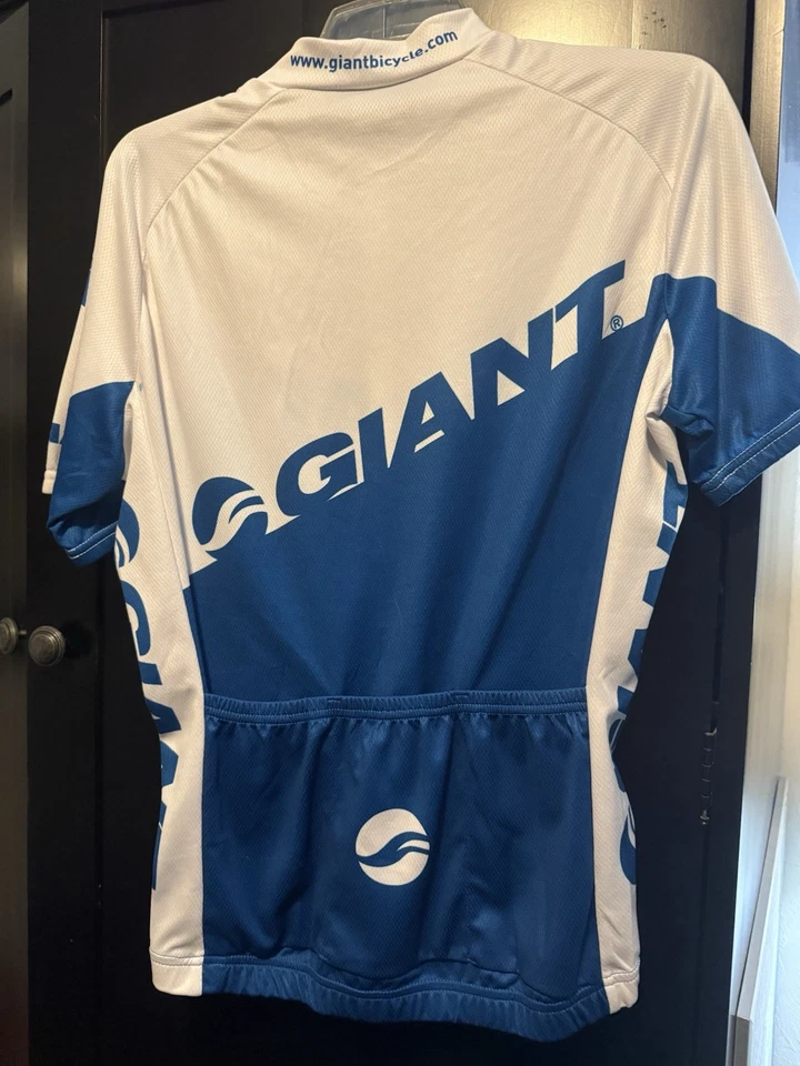 Giant White And Blue Women’s Cycling Jersey.  Verge sport/ Namebrand.  Size M - Image 3 of 4