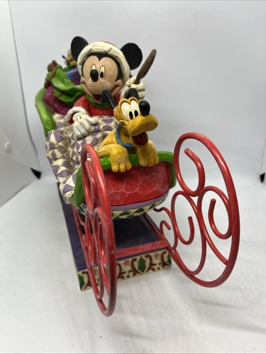 Trineo de Navidad Jim Shore Disney Mickey Pluto riendo todo el camino 4005626 - Imagen 4 de 10