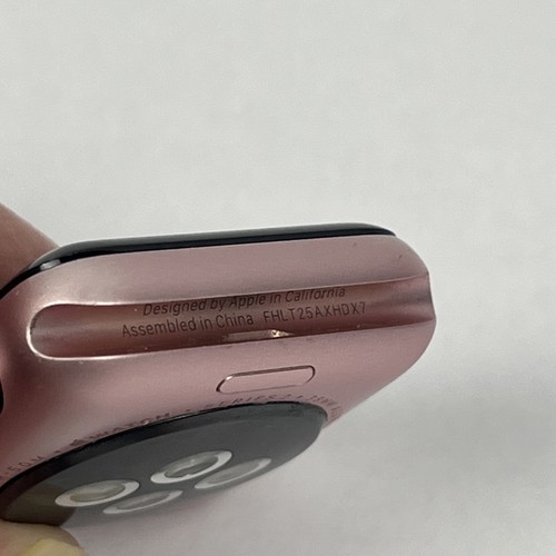 Apple Watch Series 2 Pink 38mm A1757 *FOR PARTS ONLY* - Picture 6 of 7