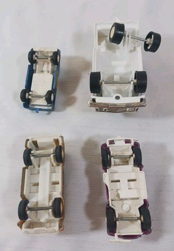 Vintage Lot Of Four Tootsietoy Vehicles Van's Truck Beetle - Picture 6 of 6