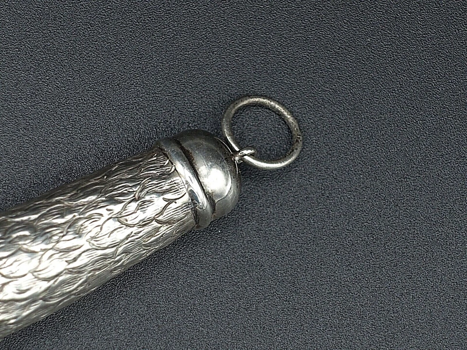 ENGLISH STERLING SILVER CHESTER 1899 FIGURAL HORSE HOOF BRUSH CORNELIUS SAUNDERS - Image 3 of 4