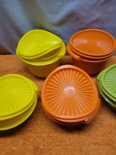 S•Vintage Tupperware Containers Lot Of 5 With Lids 1323-6, 7 & 8 And 886-22 & 23 - Picture 4 of 14