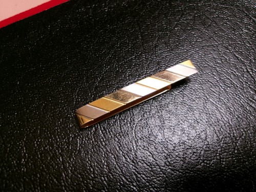 14k Gold Men's Tie Bar Clip/Holder~1 7/8"~4 Grams - Picture 2 of 7