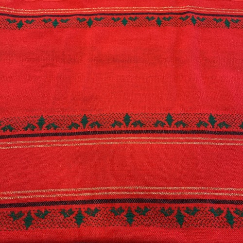 VTG Lazarus Christmas Tablecloth Red Wool Blend Green Holly Gold Thread 67x52” - Bild 3 von 10