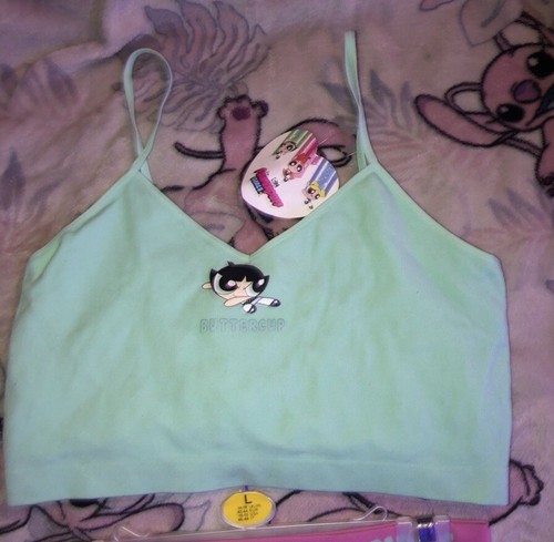 Damen Powerpuff Mädchen Buttercup Lounge Pyjama bauchfreies Oberteil & Shorts Set Größe Large - Bild 7 von 8