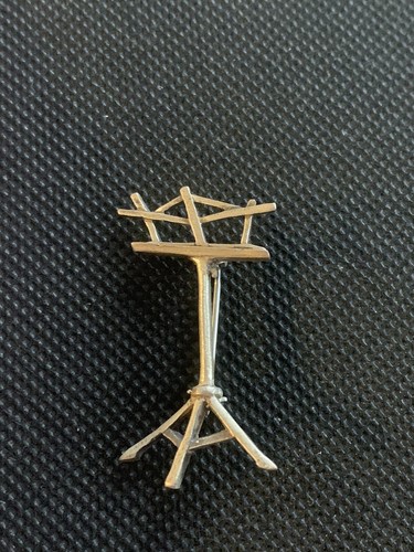 FLUTE Stick pin And Pewter Music Stand See Pictures - Picture 3 of 4