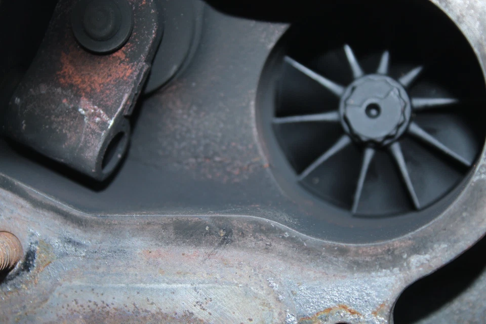 09-16 TURBOCOMPRESOR ARCTIC CAT PROCROSS XF1100 PEQUEÑA GRIETA EN CARCASA 3007-806 Foto 3 de 4