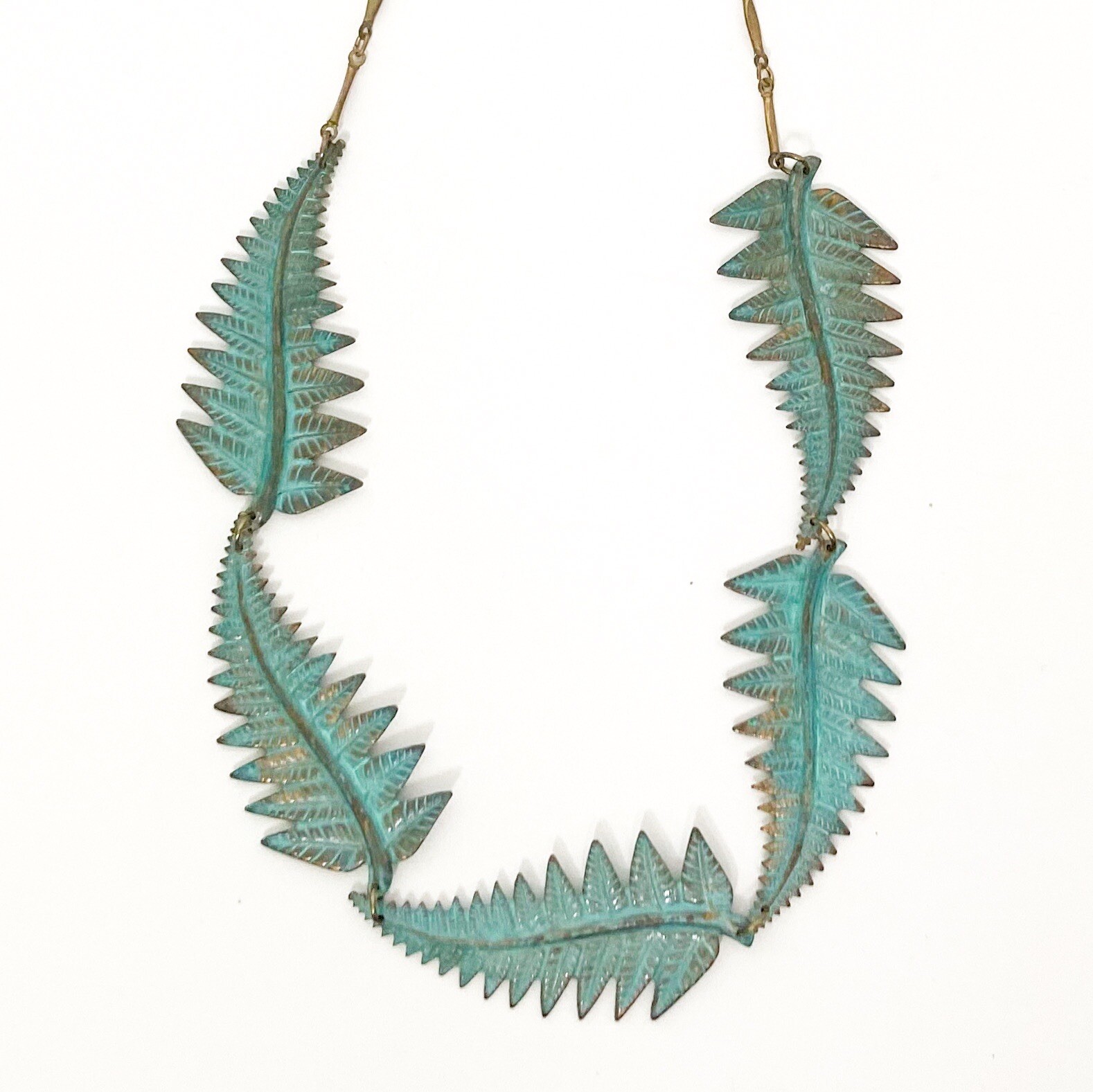 We Dream In Colour Womens Necklace Fern Leaves Green Brass Statement Jewelry Sprzedaż wysyłkowa super zysk