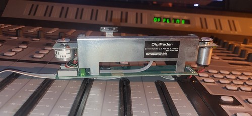 Digidesign Pro Control Digi-Fader for Digidesign Pro Control Main & Fader Pack - Picture 3 of 5
