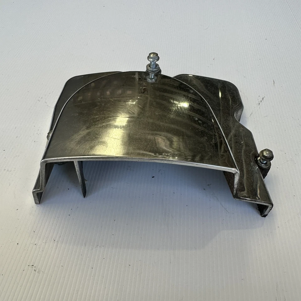 Hyosung GV250 Aquila EFI 2013 Front engine chain sprocket cover chrome - Image 3 of 4