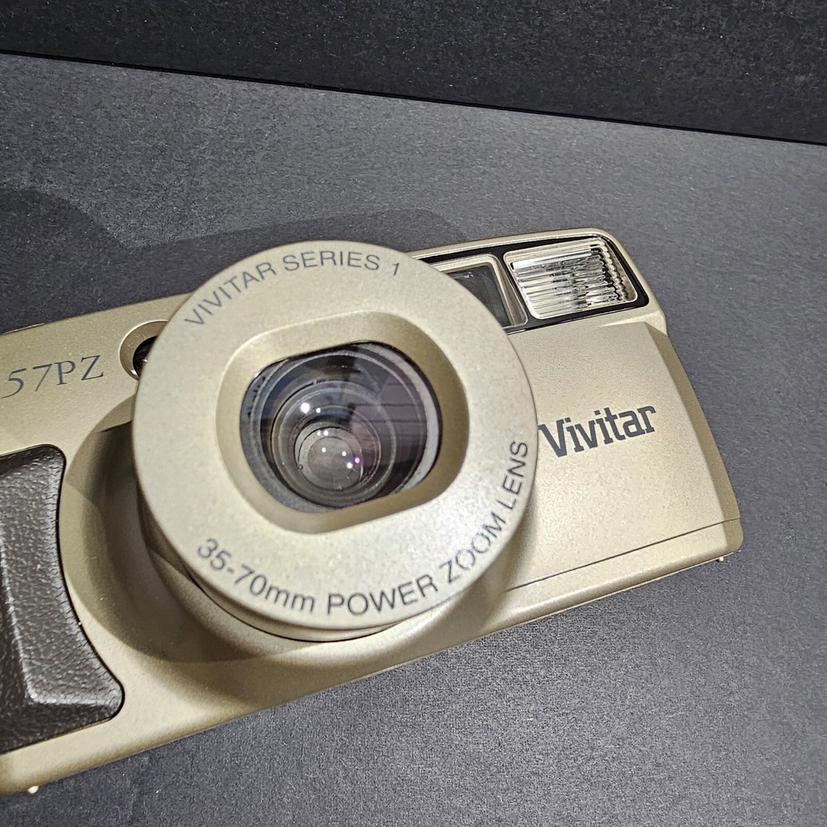 Vivitar 357PZ Vintage 35mm Point & Shoot 35-70mm Lens Film