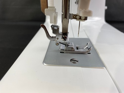 Husqvarna Viking H-Class E20 Sewing Machine - Quality Pre-Owned ✅ - Picture 8 of 20
