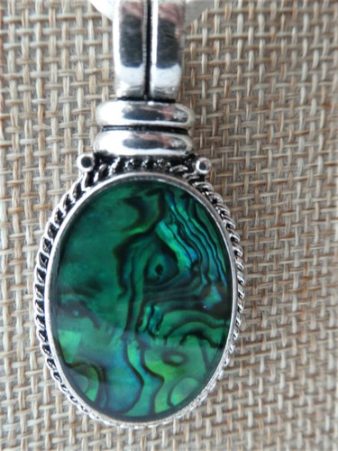 Vintage Abalone Shell Necklace by The Roman Jewelry Company Stamped RMN - Picture 3 of 10