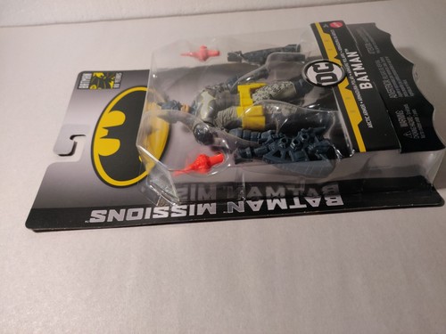 Batman Missions ARCTIC ARMOR BATMAN (CosBman1223) - Picture 8 of 9