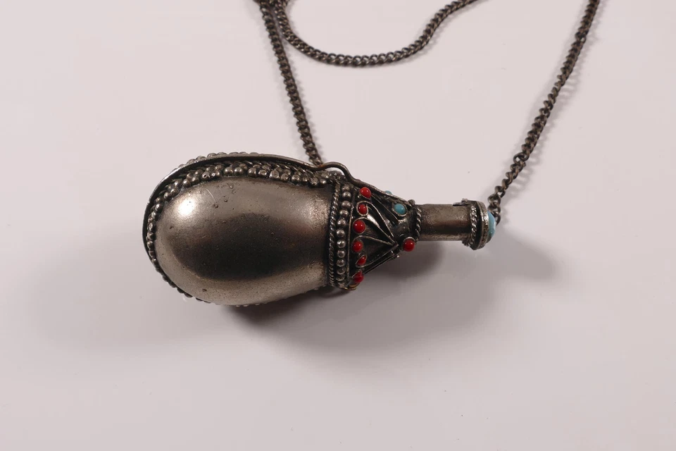 Antik Duftgefäß an Kette Kaukasus türkise und rote Steine um 1900 - Bild 4 von 4