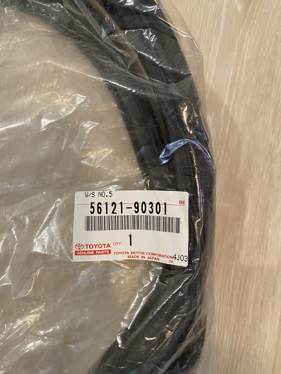 ◆あ1219◆ Genuine Toyota Land Cruiser 40 Front Windscreen Rubber Seal