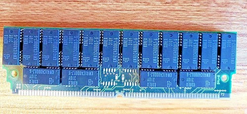SAMSUNG RAM Memory Card From an Older Desktop PC (unknown amt of RAM), see desc - Picture 2 of 2