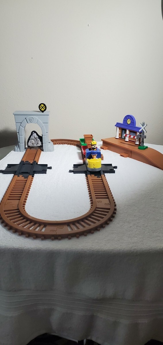 Paw patrol adventure bay train set new arrivals