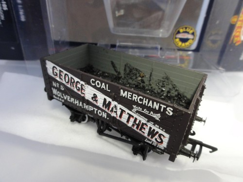 Bachmann 7 Plank Wagon. George & Matthews. No.5 37-105. - Picture 5 of 6
