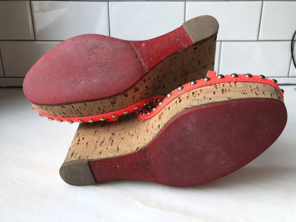 Christian Louboutin пробковый клин патент ремень 38,5 неоновый оранжевый - Изображение 3 из 4