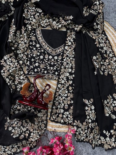Designer Black Embroidered Rangoli Silk Saree For Women, Sequins & Zari Work - Picture 6 of 8