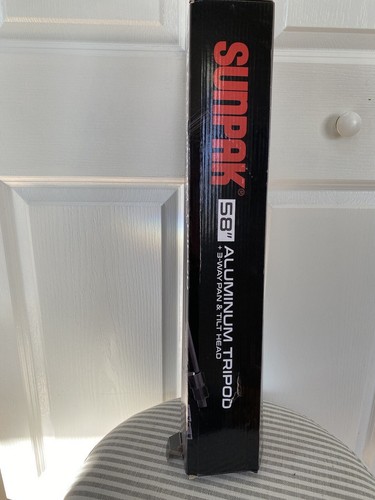 Sunpak TravelLite Pro Reverse Folding 58” Tripod - Picture 12 of 13